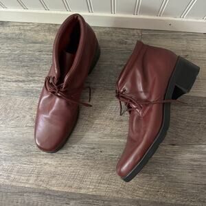 Markon Sheryl Boots Dark Red Leather Square Toe Block Heel Size 12